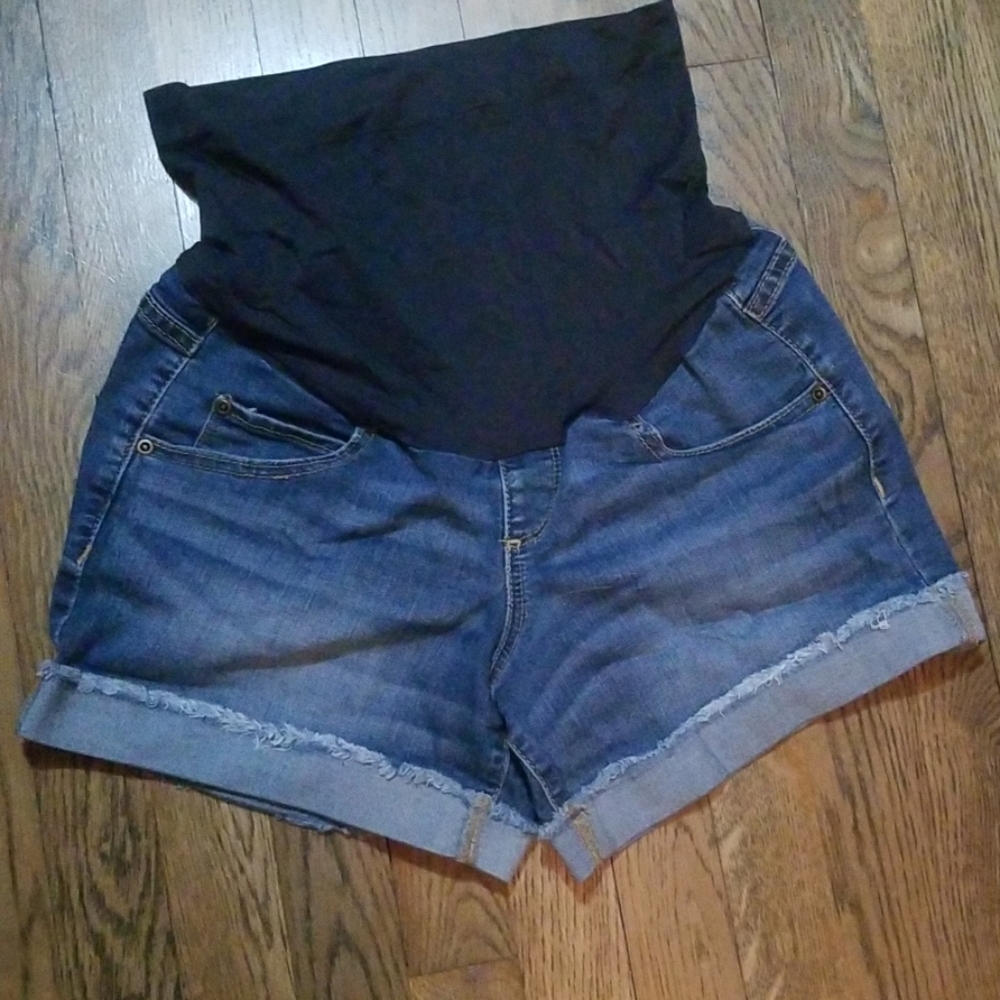 🔵A glow boyfriend maternity shorts
